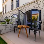 Cemal Alaçati Butık Hotel *