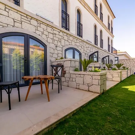 Cemal Butik * 알라카티