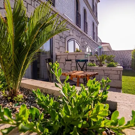 Cemal Butik Отель *