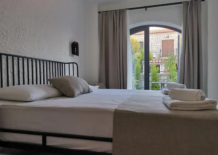 Otel Cemal Alaçati Butık