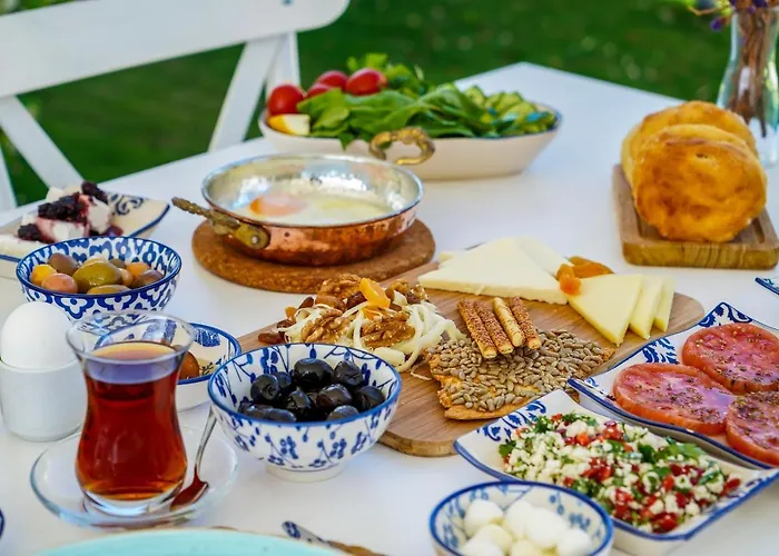 Cemal Alaçati Butık *