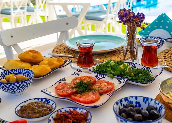 Cemal Alaçati Butık *