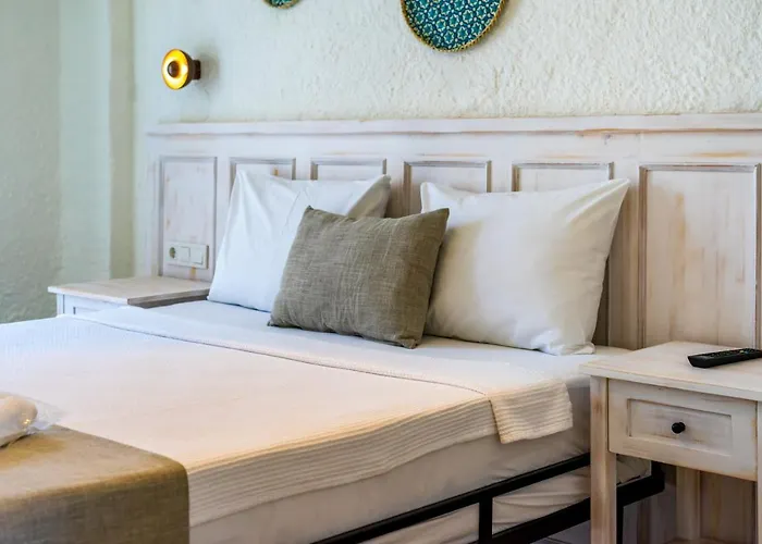 Cemal Alaçati Butık Otel *