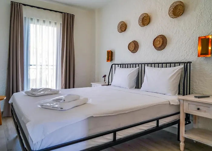 Cemal Alaçati Butık *