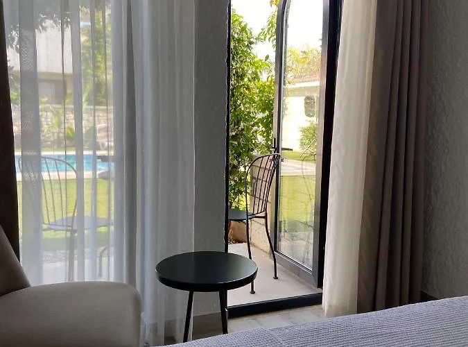 Cemal Alaçati Butık * Alaçatı